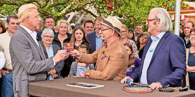 Becker verkauft Fake-Wimbledon-Schl&auml;ger