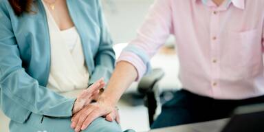 Studie: Jede zweite Frau am Arbeitsplatz sexuell belästigt