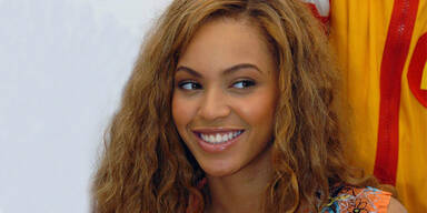 Augenbrauen wie ein Star: So geht's!