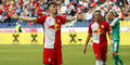 Mergim Berisha (Red Bull Salzburg) jubelt nach einem Hattrick