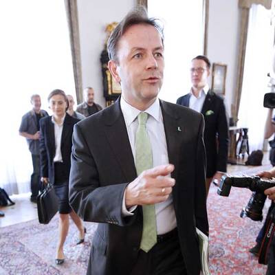 Ordensflut für Regierungsmitglieder