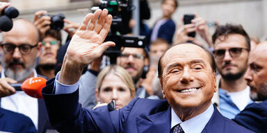 Berlusconi feiert Revanche und kehrt in Senat zur&uuml;ck