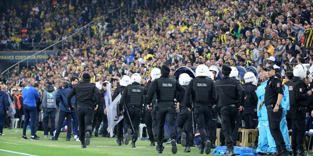 Besiktas Fenerbahce Ausschreitungen