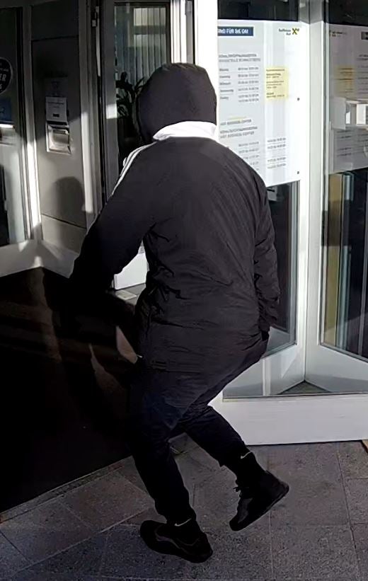 Banküberfall mit Rasiermesser Linz