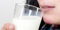 Betroffene können zu laktosefreier Milch greifen