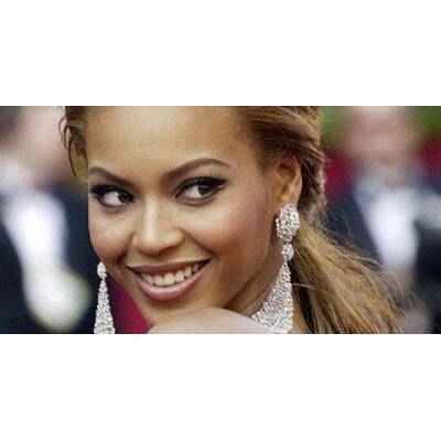 Beyonce_Oscars_2005