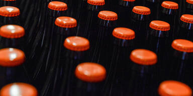 Wien: Pensionistin wirft Bierflaschen aus dem Fenster