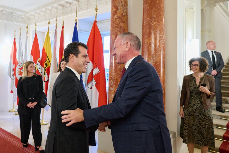 Innenminister Gerhard Karner und griechischer Asyl- und Migrationsminister Athanasios Plevris