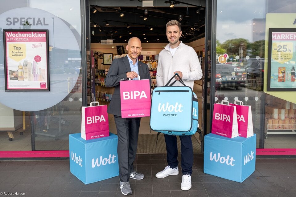BIPA-Geschäftsführer Andreas Persigehl und General Manager Wolt Joscha Domdey
