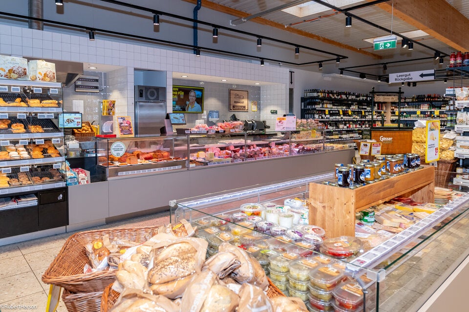 Über 750 m² Verkaufsfläche bieten ein breites Sortiment im BILLA Familie Militowski.