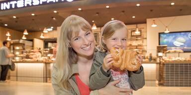 INTERSPAR unterstützt Schmetterlingskinder mit Schmetterlings-Brioche