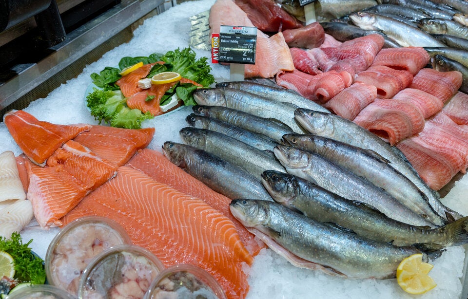 Elsässer Saibling, Forelle, Lachsforelle und Lachsforellenfilet der Fischzucht Oberwasser sind unter SPAR PREMIUM in den SPAR-, SPAR-Gourmet-, EUROSPAR-Märkten und INTERSPAR-Hypermärkten mit Frischfisch-Bedientheken erhältlich.