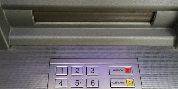 Bettler manipulierten Bankomaten