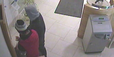 Bettler manipulierten Bankomaten