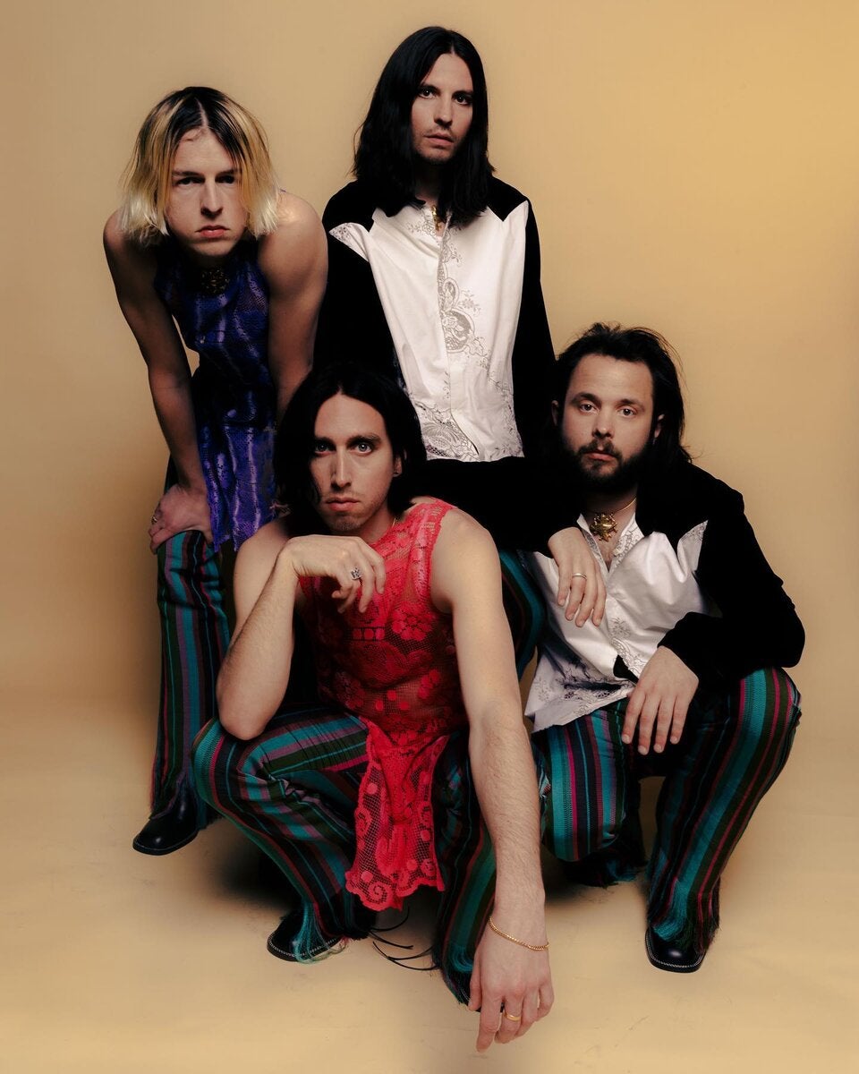 Bilderbuch feiern den 20er in der Stadthalle