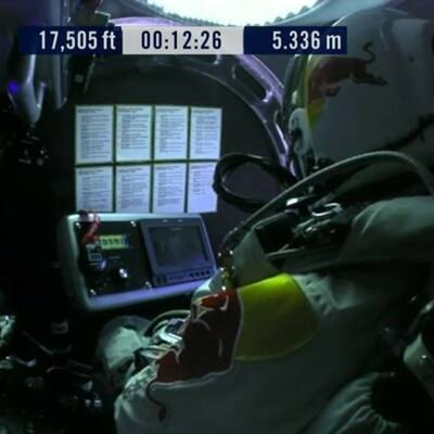 Felix Baumgartner auf dem Weg zur Stratosphäre