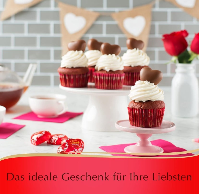 Lindt Schokolade Vollmilch Schokoladenherzen | 300 g | 15 x zartschmelzende Alpenvollmilch Schokolade 