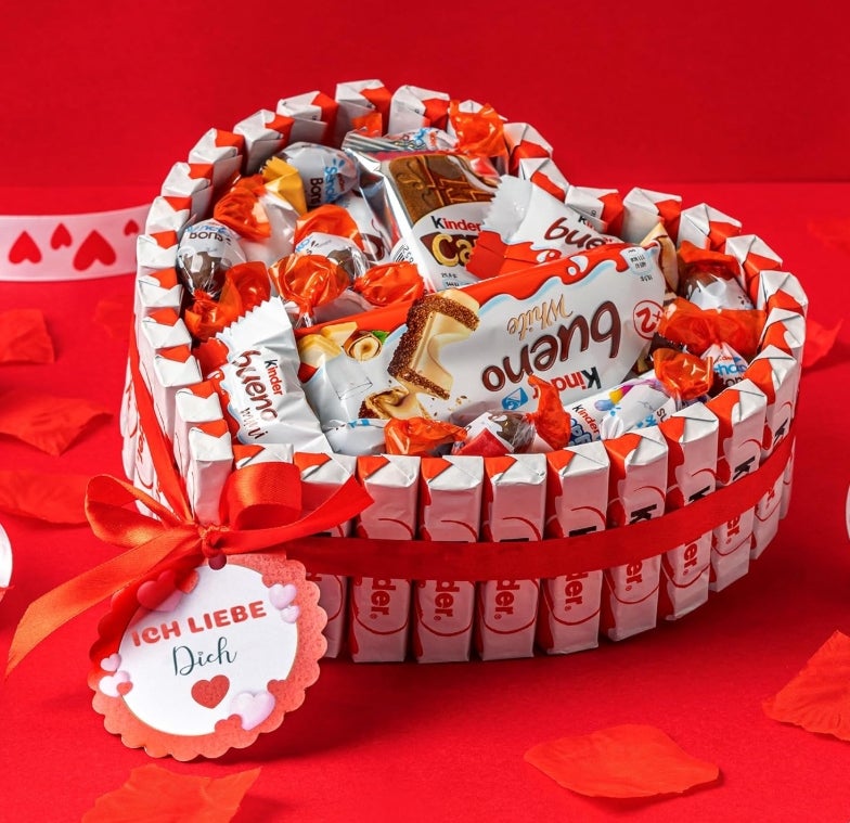 Kinderschokolade Valentinstag Box - Herz Schokolade mit Kinder, Happy Hippo, Kinderriegel, Schokolade Mini, Kinder Cards - Besondere Süßigkeiten als Valentinstagsgeschenk für sie/ihn 