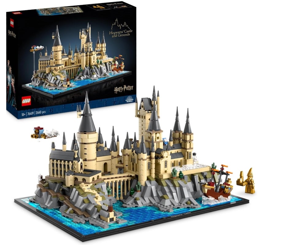 LEGO Harry Potter Schloss Hogwarts mit Schlossgelände - Set zum Sammeln für Erwachsene inkl. Hauptturm & Astronomieturm, Kammer des Schreckens & Architekt Minifigur - 76419 