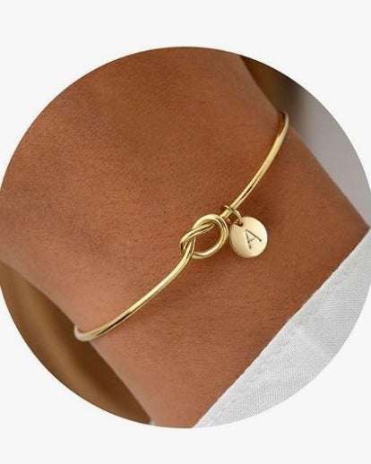 Turandoss Armband Damen Gold/Silber – 14K Vergoldetes Armreif Knoten-Design mit Buchstaben A-Z Personalisierte 