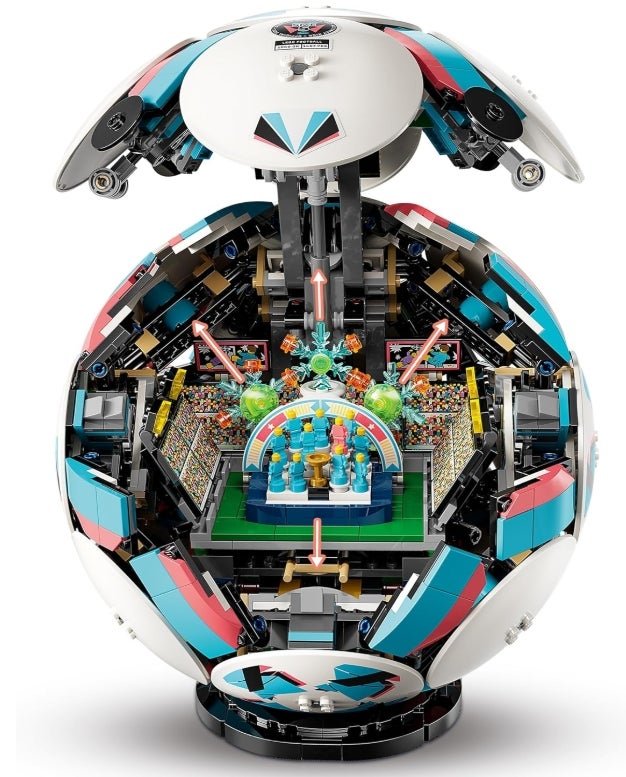 LEGO Editions Fußball Spielzeug - 3D Modellbau mit interaktivem Miniaturstadion - Geburtstagsgeschenk für Jungen & Mädchen ab 10 Jahren sowie Erwachsene Sportfans - 43019 
