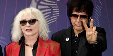 Schlagzeuger von Kult Rock Band &uuml;berraschend gestorben