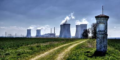 AKW Dukovany: Breite Polit-Front gegen Ausbaupläne