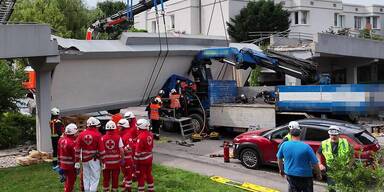 Br&uuml;ckeneinsturz in Linz