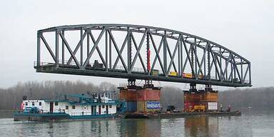 1.500 Tonnen-Brücke eingesetzt