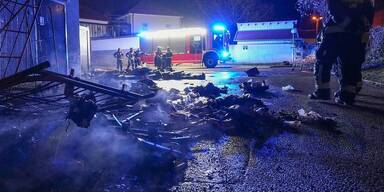 Unbekannter legte Feuer bei Linzer Supermarkt: Polizei ermittelt wegen Brandstiftung