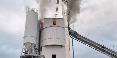 Brand in Betonmischanlage