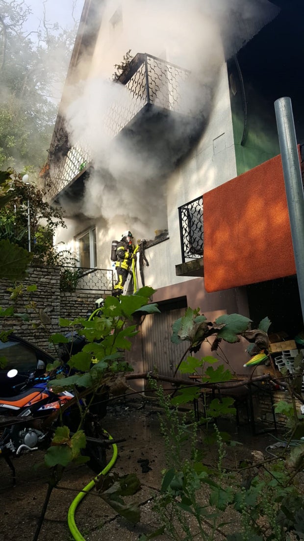 Großeinsatz: Wohnhaus in Melk in Flammen