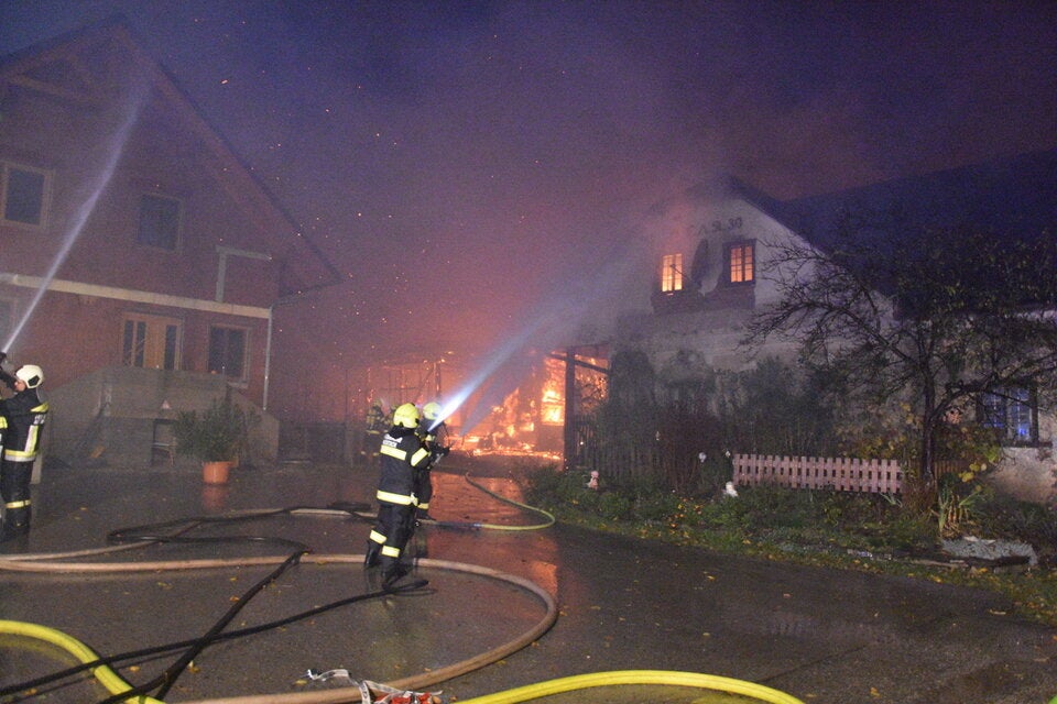 Großbrand wütete auf Bauernhof in Klein-Mariazell