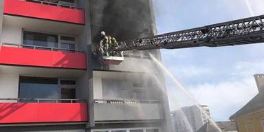 Ein Toter, zehn Verletzte bei Zimmerbrand in Klagenfurt