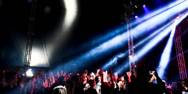 15-J&auml;hrige w&auml;hrend Konzert vergewaltigt