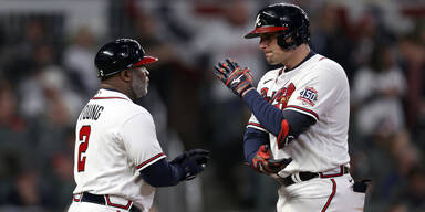 Atlanta Braves Eric Young und Austin Riley