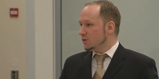 Breivik: Er lacht. Er weint. Er höhnt.
