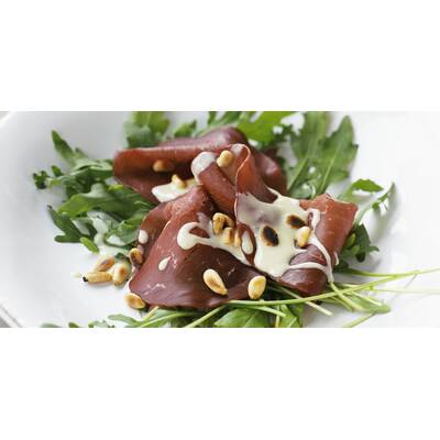 Bresaola mit Gorgonzolasauce
