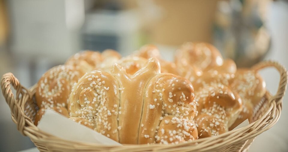 Naschen für den guten Zweck: bis Jahresende gibt es bei INTERSPAR den Brioche-Schmetterling um nur 1,50 Euro. Der Verkaufserlös kommt den „Schmetterlingskindern“ zugute.