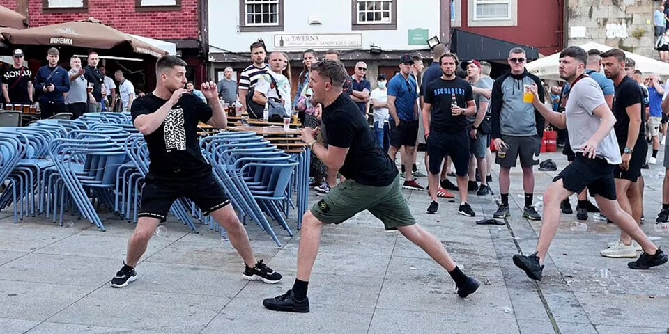 So feiern tausende Briten in Porto