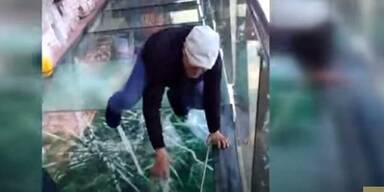 Gl&auml;serne Br&uuml;cke l&auml;sst Mann v&ouml;llig ausrasten