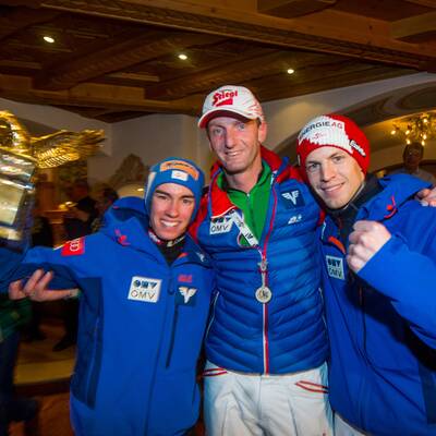 So jubelt Stefan Kraft über Tournee-Sieg