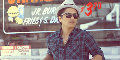 Bruno Mars: Chart-Hits holen