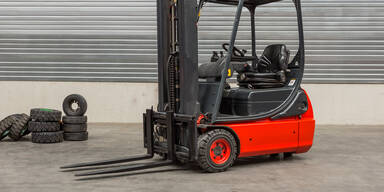 Bub fuhr selbst den Hubstapler