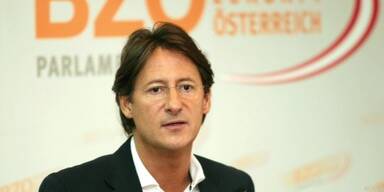 Bucher fordert: Keine Teuerung des Stromtarifs