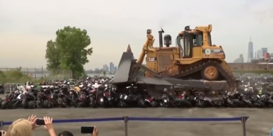 Bulldozer Motorr&auml;der