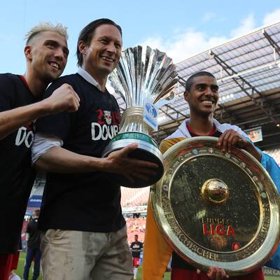 So wild feiern die Bullen das Double