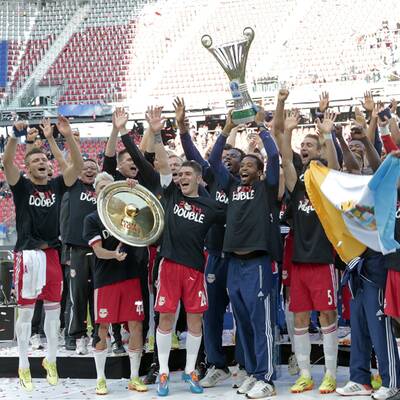 So wild feiern die Bullen das Double