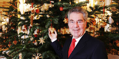 Bundepräsident Heinz Fischer - Christbaum-Entsorgung
