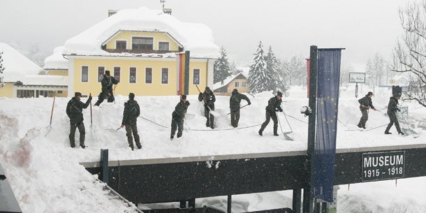 Größtes Schnee-Chaos des Jahrhunderts